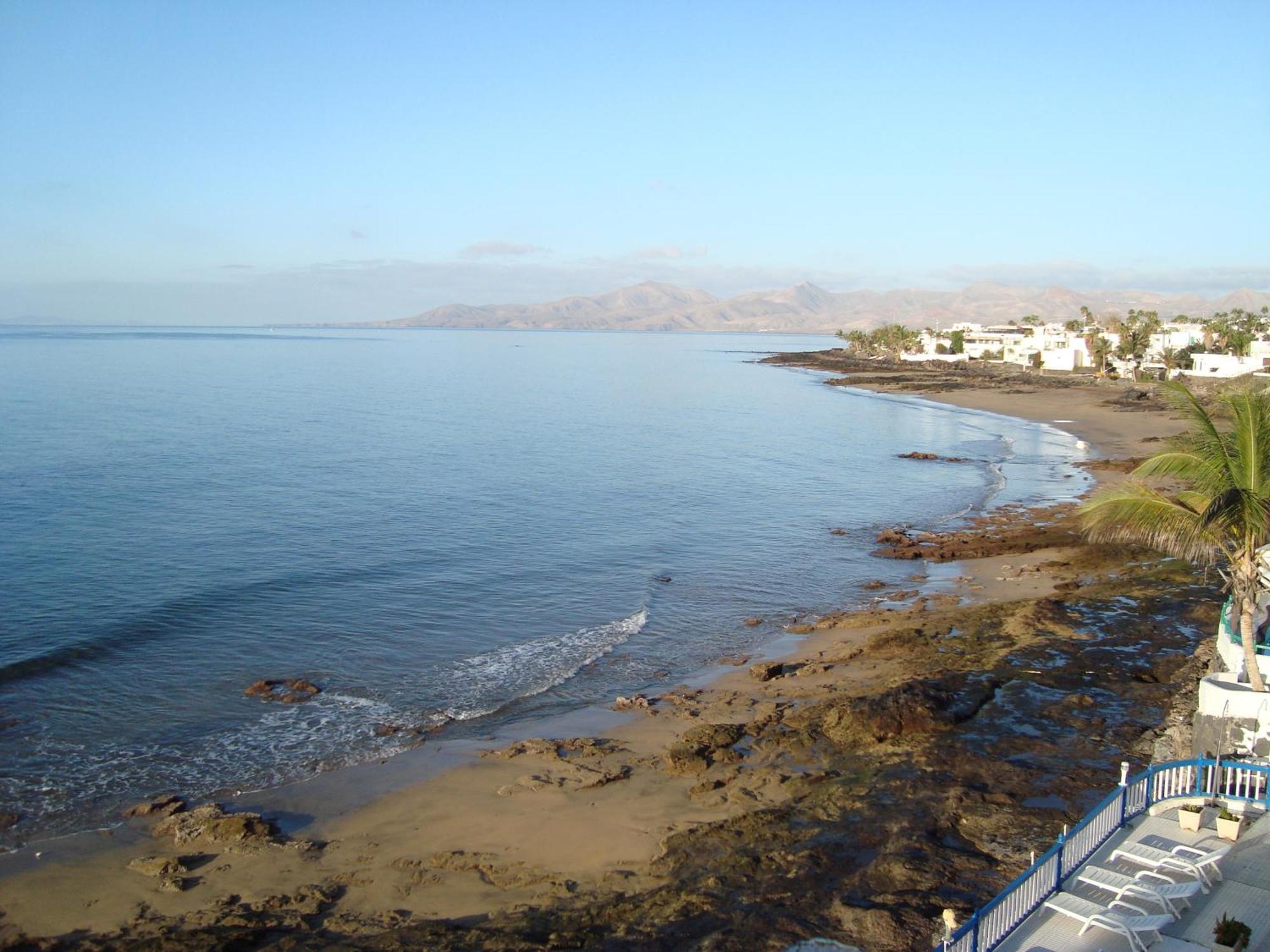 Apartamentos Cabrera Puerto del Carmen  Exterior photo
