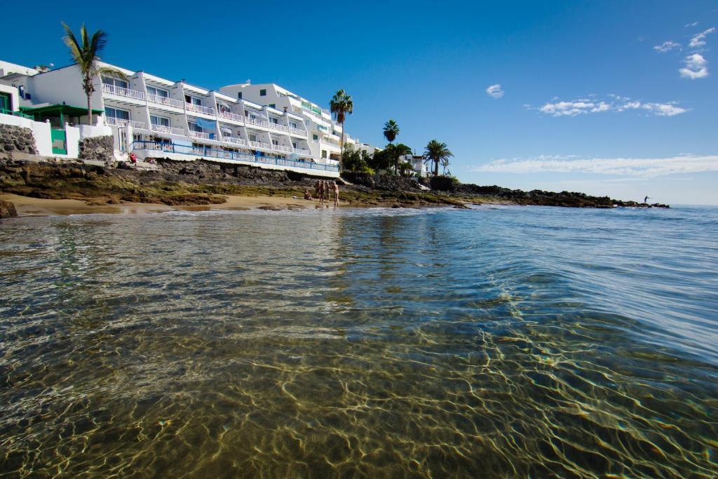 Apartamentos Cabrera Puerto del Carmen  Exterior photo